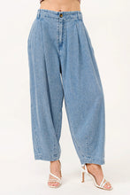 Load image into Gallery viewer, And The Why Elastic Back Pleated Baggy Jeans