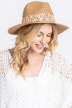 Load image into Gallery viewer, Fame Contrast Detail Wide Brim Straw Hat