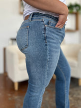 Load image into Gallery viewer, Judy Blue Full Size Mid-Rise Waist Straight Jeans