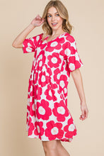 Load image into Gallery viewer, BOMBOM Flower Print Ruched Dress