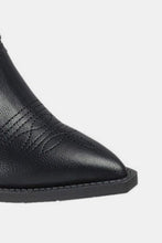 Load image into Gallery viewer, Forever Link Pointy Toe Slip On Chunky Mules