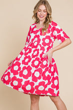 Load image into Gallery viewer, BOMBOM Flower Print Ruched Dress